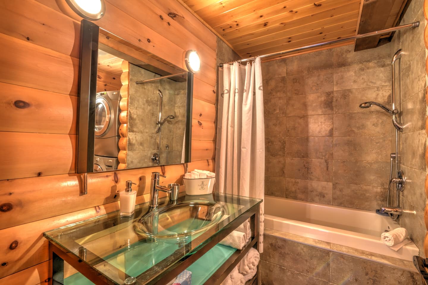 Demi-salle de bain du Chalet Le Scandinave